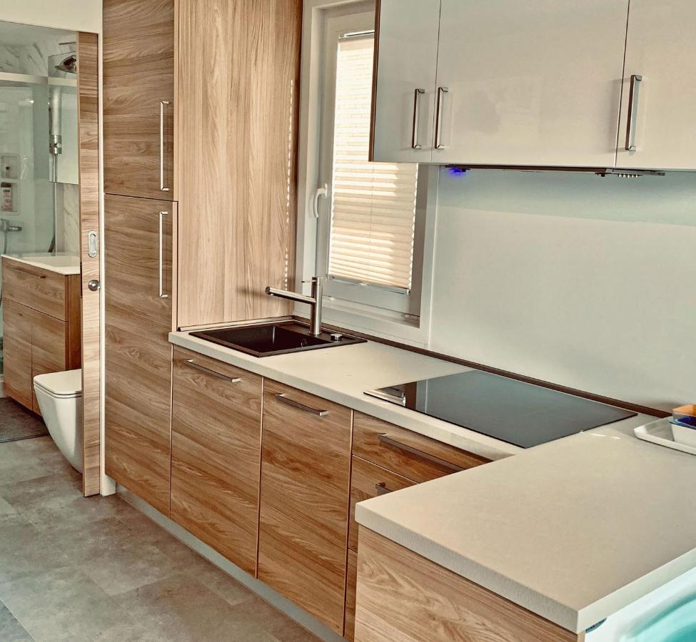 Bonita Houseboat Apartment Portorose Exteriör bild